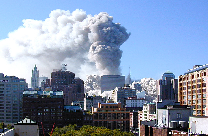 9/11 Attacks World Trade Center New York, UNITED IN MEMORY 9/11 ... GEGEN DAS VERGESSEN