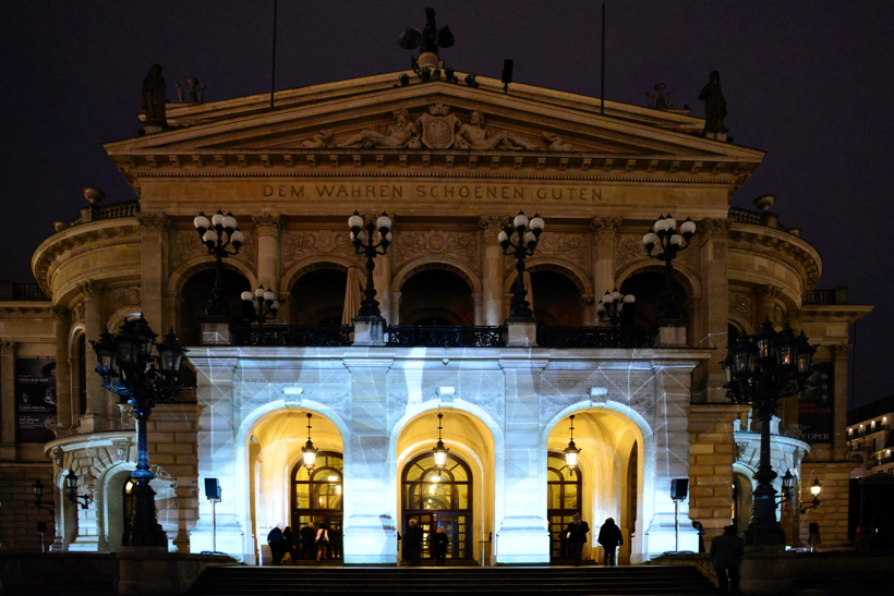 Alte Oper in Frankfurt am Main Luminale-Premiere für die Alte Oper