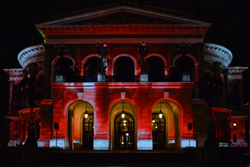 Alte Oper in Frankfurt am Main Luminale-Premiere für die Alte Oper 2018