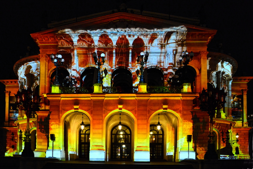 Alte Oper in Frankfurt am Main Luminale-Premiere für die Alte Oper 2018