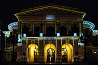 Alte Oper in Frankfurt am Main Luminale-Premiere für die Alte Oper 2018