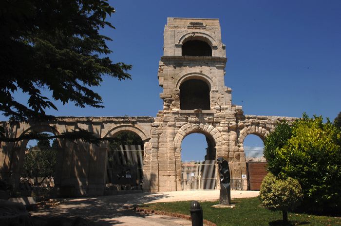 Arles, Provence, Camargue, Alpilles