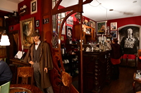 Das Kriminalhaus mit sein Café Sherlock das kriminellste Cafe in Hillesheim im Herzen der Eifel