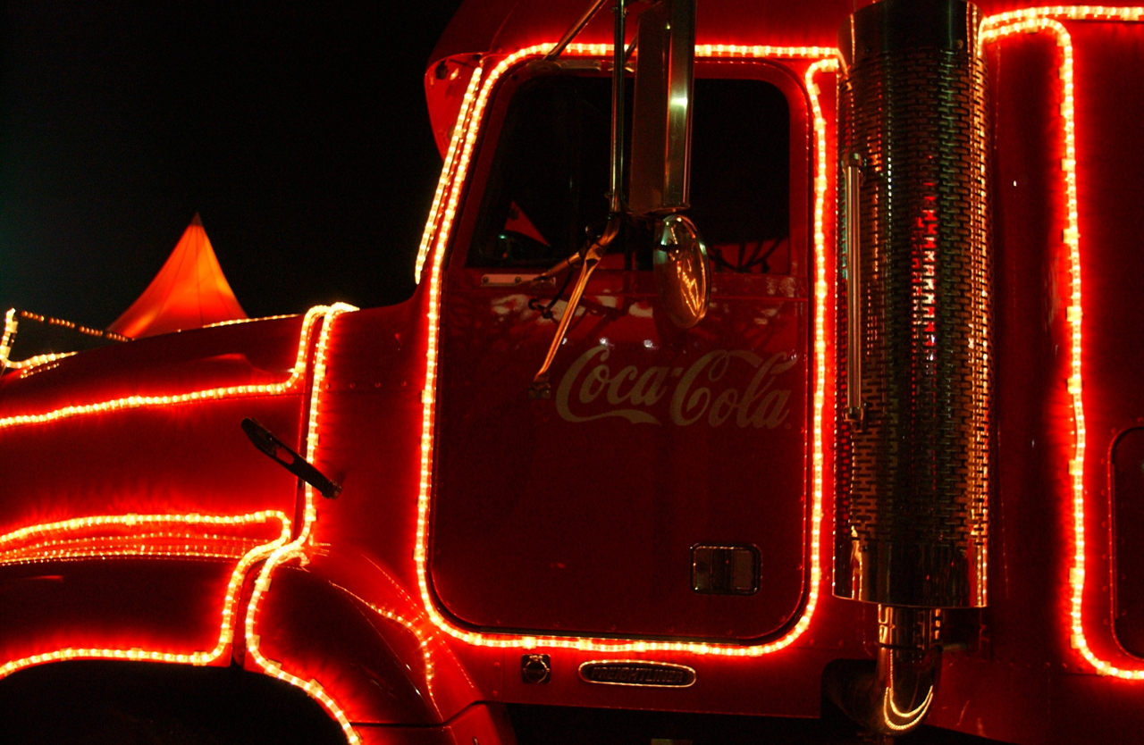 Coca-Cola Weihnachtstrucks 2004 Darmstadt-Weiterstadt Segmüller