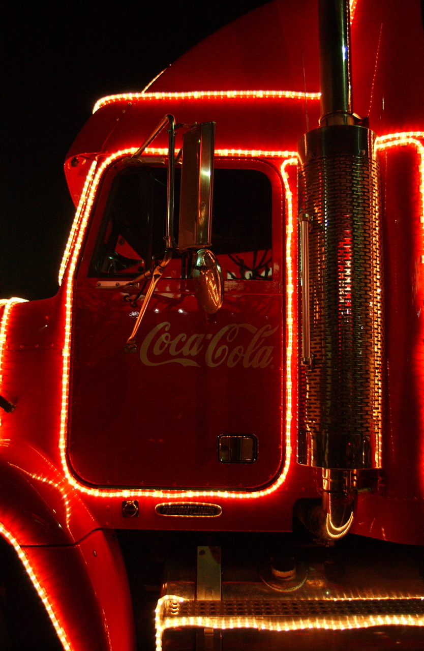 Coca-Cola Weihnachtstrucks 2004 Darmstadt-Weiterstadt Segmüller