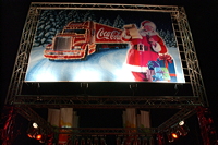 Coca-Cola Weihnachtstrucks 2004 Darmstadt-Weiterstadt Segmüller