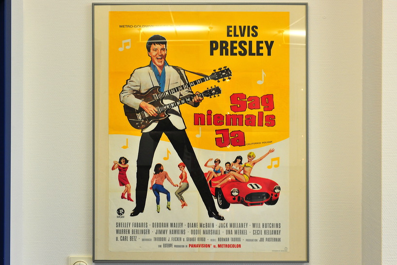 European Elvis Festival Bad Nauheim Elvis Presley King of Rock`n und Roll Cadillac-Parade August Elvis Presley der King starb am 16. August 1977 doch seine Legende lebt weiter
