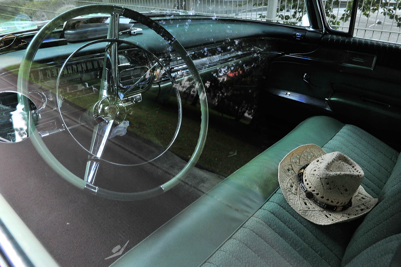 European Elvis Festival Bad Nauheim Elvis Presley King of Rock`n und Roll Cadillac-Parade August Elvis Presley der King starb am 16. August 1977 doch seine Legende lebt weiter