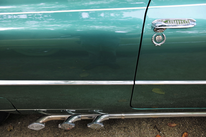 European Elvis Festival Bad Nauheim Elvis Presley King of Rock`n und Roll Cadillac-Parade August Elvis Presley der King starb am 16. August 1977 doch seine Legende lebt weiter