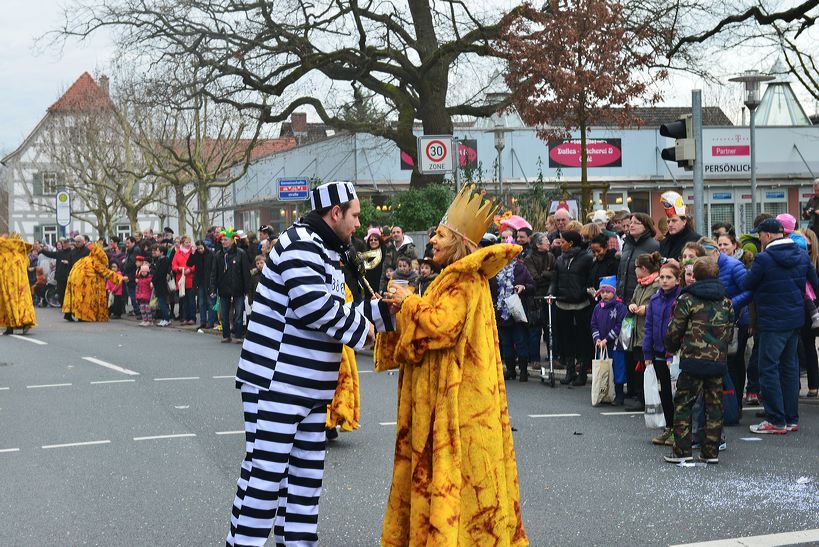 Mörfelden-Walldorf Helau, feiert die Fastnacht 2014 mit einem Faschingsumzug