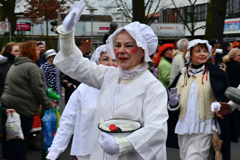 Mörfelden-Walldorf Helau, feiert die Fastnacht 2014 mit einem Faschingsumzug