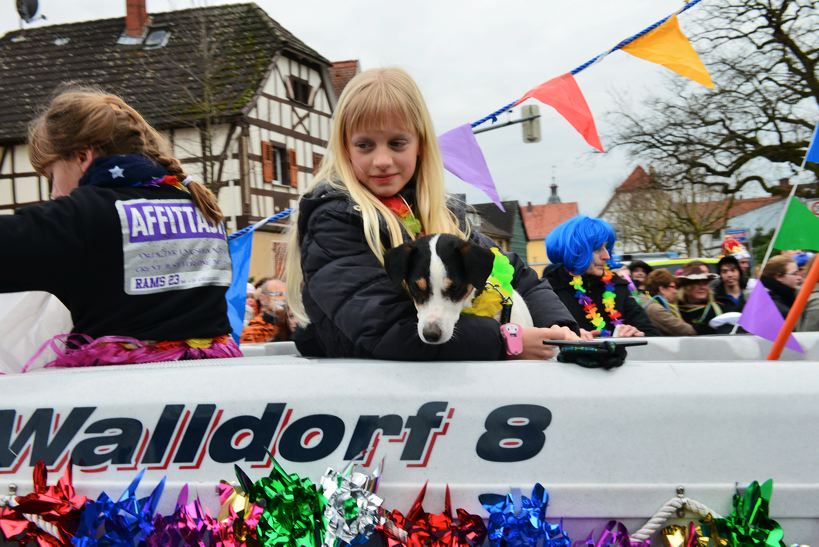 Mörfelden-Walldorf Helau, feiert die Fastnacht 2014 mit einem Faschingsumzug