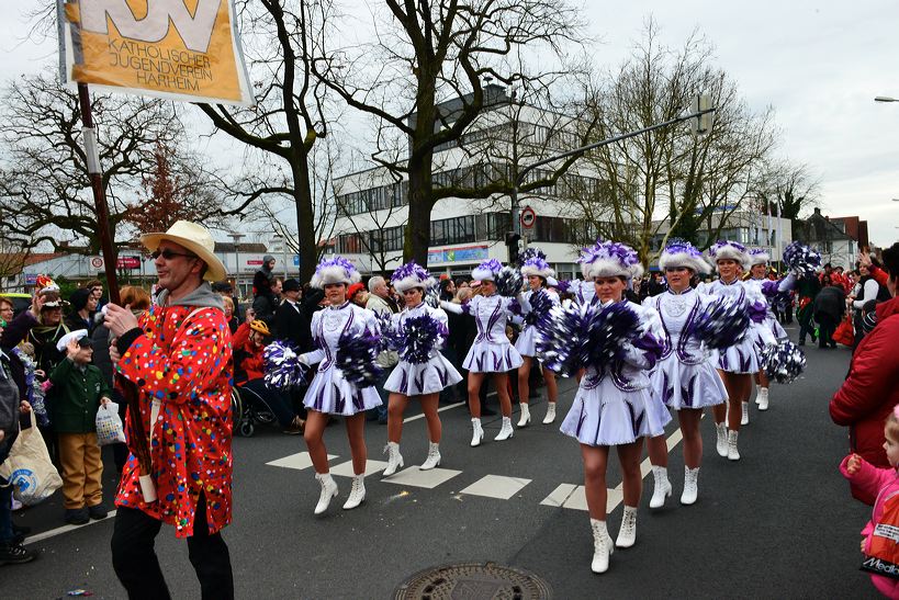 Mörfelden-Walldorf Helau, feiert die Fastnacht 2014 mit einem Faschingsumzug