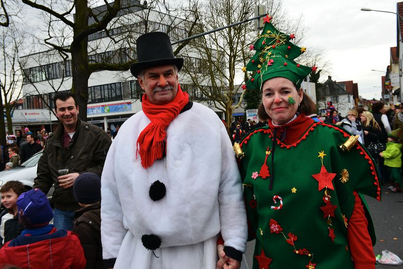 Mörfelden-Walldorf Helau, feiert die Fastnacht 2014 mit einem Faschingsumzug