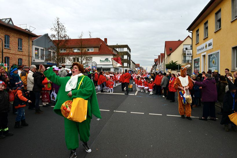 Mörfelden-Walldorf Helau, feiert die Fastnacht 2014 mit einem Faschingsumzug