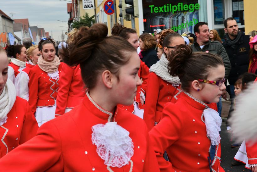 Mörfelden-Walldorf Helau, feiert die Fastnacht 2014 mit einem Faschingsumzug