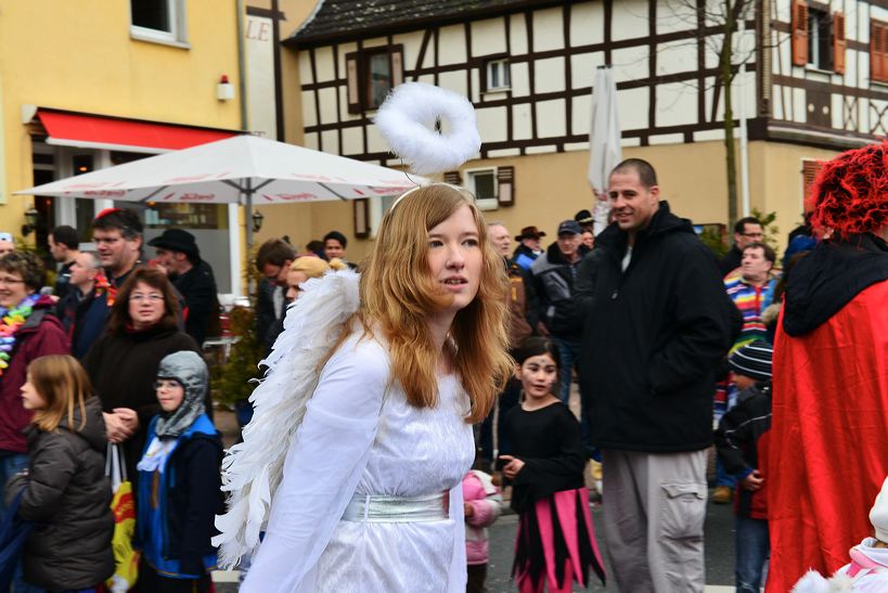 Mörfelden-Walldorf Helau, feiert die Fastnacht 2014 mit einem Faschingsumzug