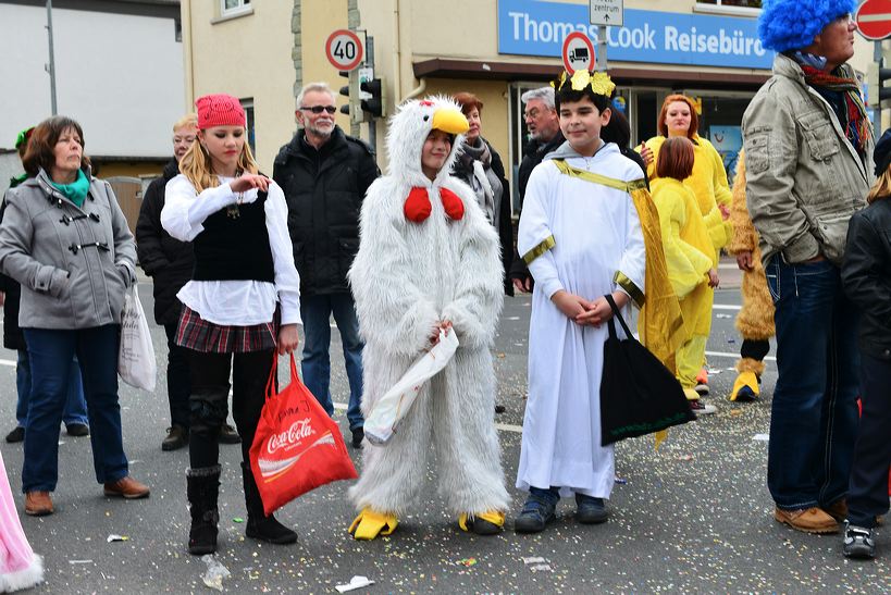 Mörfelden-Walldorf Helau, feiert die Fastnacht 2014 mit einem Faschingsumzug