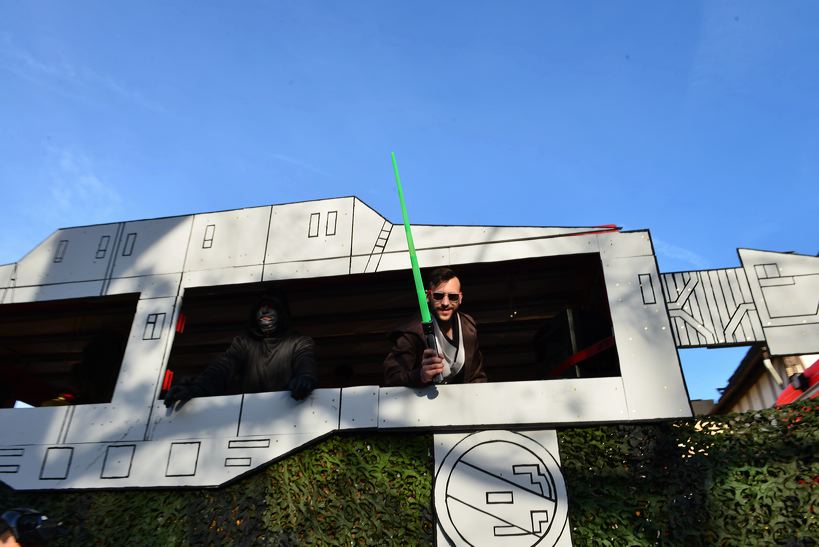  Fastnacht 2016 Mörfelden-Walldorf feiert mit einem Faschingsumzug im Stadtteil Mörfelden Helau