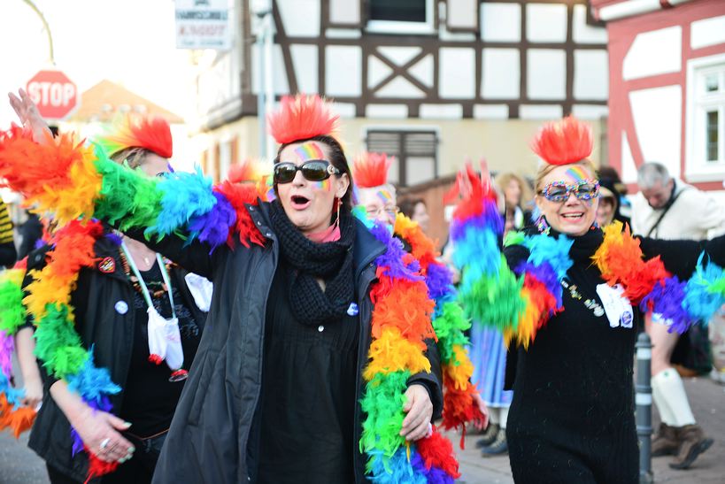  Fastnacht 2016 Mörfelden-Walldorf feiert mit einem Faschingsumzug im Stadtteil Mörfelden Helau