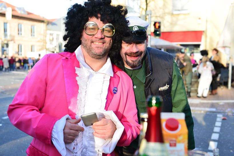  Fastnacht 2016 Mörfelden-Walldorf feiert mit einem Faschingsumzug im Stadtteil Mörfelden Helau