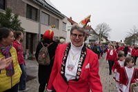 Helau Walldorfer Fastnachtsumzug närischer Lindwurm kleine und große Narren am Rathaus im Stadtteil Walldorf 2024