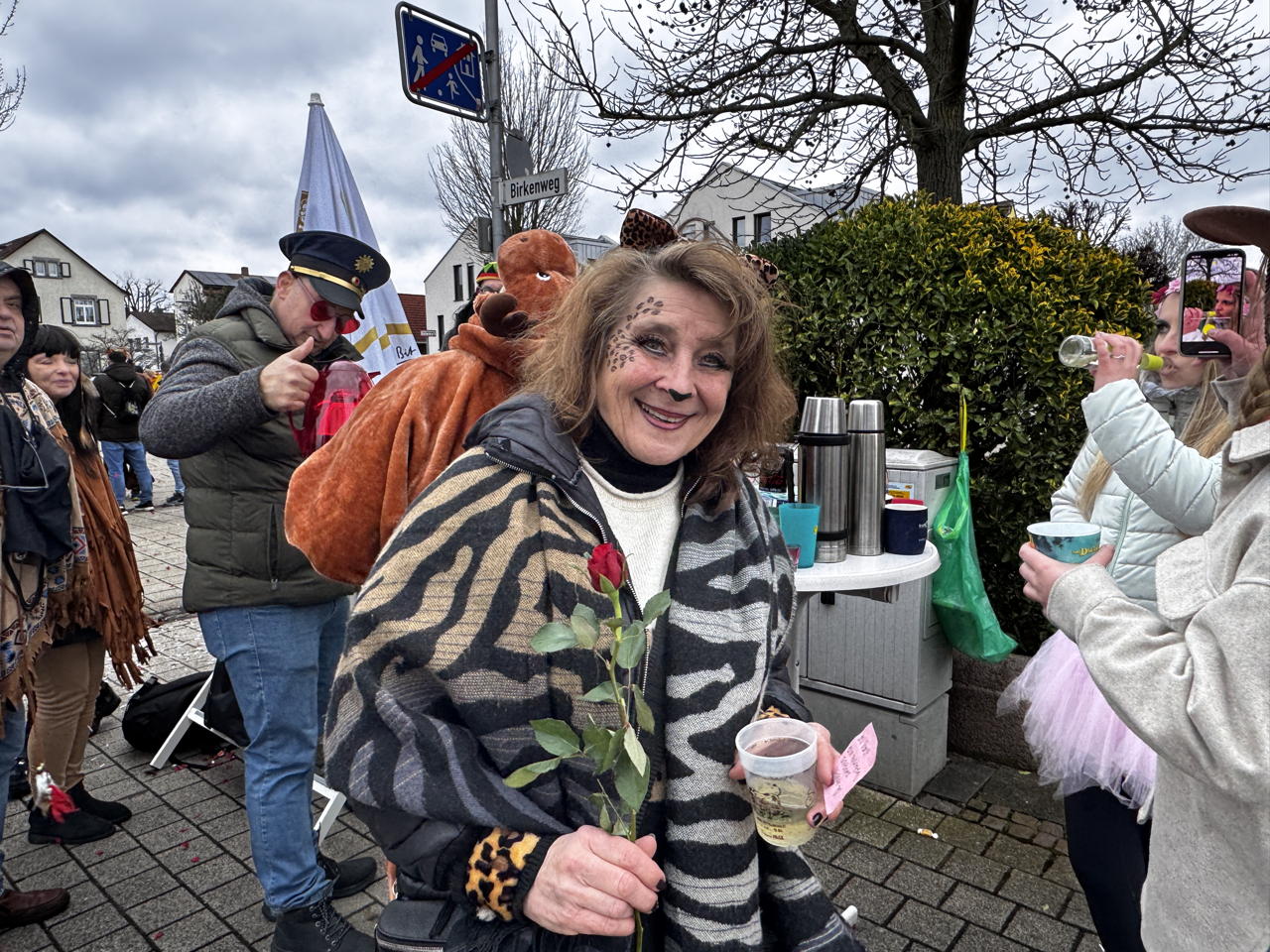 Helau Walldorfer Fastnachtsumzug närischer Lindwurm kleine und große Narren am Rathaus im Stadtteil Walldorf 2026