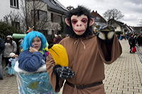 Helau Walldorfer Fastnachtsumzug närischer Lindwurm kleine und große Narren am Rathaus im Stadtteil Walldorf 2026