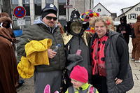 Helau Walldorfer Fastnachtsumzug närischer Lindwurm kleine und große Narren am Rathaus im Stadtteil Walldorf 2026
