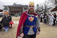 Helau Walldorfer Fastnachtsumzug närischer Lindwurm kleine und große Narren am Rathaus im Stadtteil Walldorf 2026