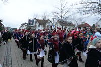 Helau Walldorfer Fastnachtsumzug närischer Lindwurm kleine und große Narren am Rathaus im Stadtteil Walldorf 2026