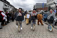 Helau Walldorfer Fastnachtsumzug närischer Lindwurm kleine und große Narren am Rathaus im Stadtteil Walldorf 2026
