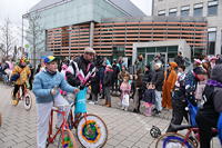 Helau Walldorfer Fastnachtsumzug närischer Lindwurm kleine und große Narren am Rathaus im Stadtteil Walldorf 2026