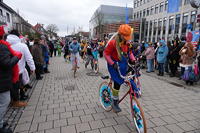 Helau Walldorfer Fastnachtsumzug närischer Lindwurm kleine und große Narren am Rathaus im Stadtteil Walldorf 2026