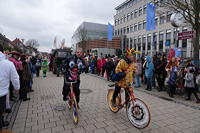 Helau Walldorfer Fastnachtsumzug närischer Lindwurm kleine und große Narren am Rathaus im Stadtteil Walldorf 2026