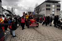 Helau Walldorfer Fastnachtsumzug närischer Lindwurm kleine und große Narren am Rathaus im Stadtteil Walldorf 2026