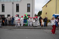 Helau Walldorfer Fastnachtsumzug närischer Lindwurm kleine und große Narren am Rathaus im Stadtteil Walldorf 2026