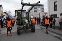 Helau Walldorfer Fastnachtsumzug närischer Lindwurm kleine und große Narren am Rathaus im Stadtteil Walldorf 2026