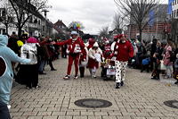 Helau Walldorfer Fastnachtsumzug närischer Lindwurm kleine und große Narren am Rathaus im Stadtteil Walldorf 2026
