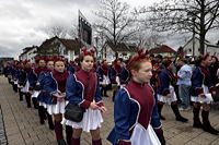 Helau Walldorfer Fastnachtsumzug närischer Lindwurm kleine und große Narren am Rathaus im Stadtteil Walldorf 2026