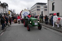? Helau Walldorfer Fastnachtsumzug närischer Lindwurm kleine und große Narren am Rathaus im Stadtteil Walldorf 2026