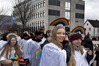 ? Helau Walldorfer Fastnachtsumzug närischer Lindwurm kleine und große Narren am Rathaus im Stadtteil Walldorf 2026