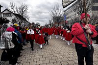 ? Helau Walldorfer Fastnachtsumzug närischer Lindwurm kleine und große Narren am Rathaus im Stadtteil Walldorf 2026