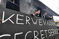 Helau Walldorfer Fastnachtsumzug närischer Lindwurm kleine und große Narren am Rathaus im Stadtteil Walldorf 2026