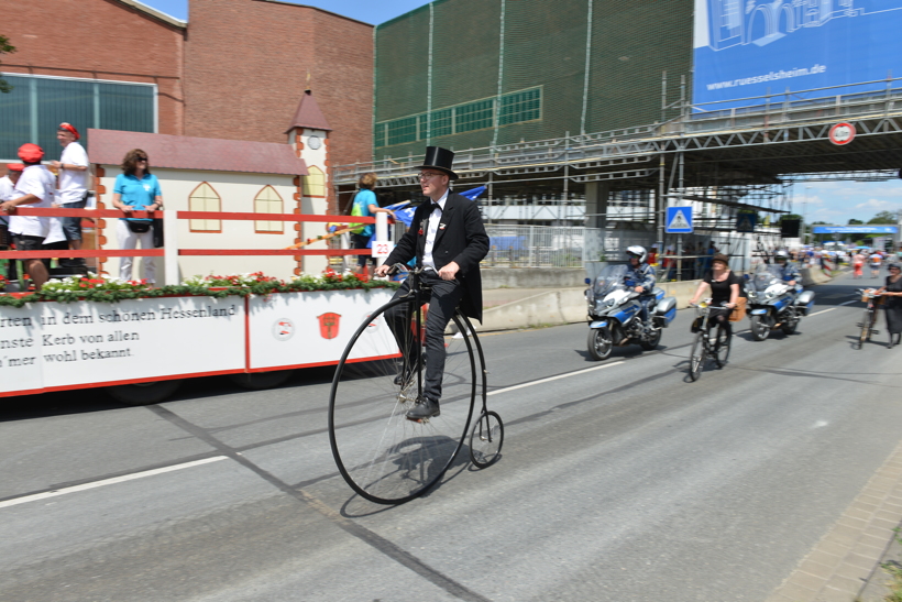 Großer Festzug 2017 beim Hessentag in Rüsselsheim