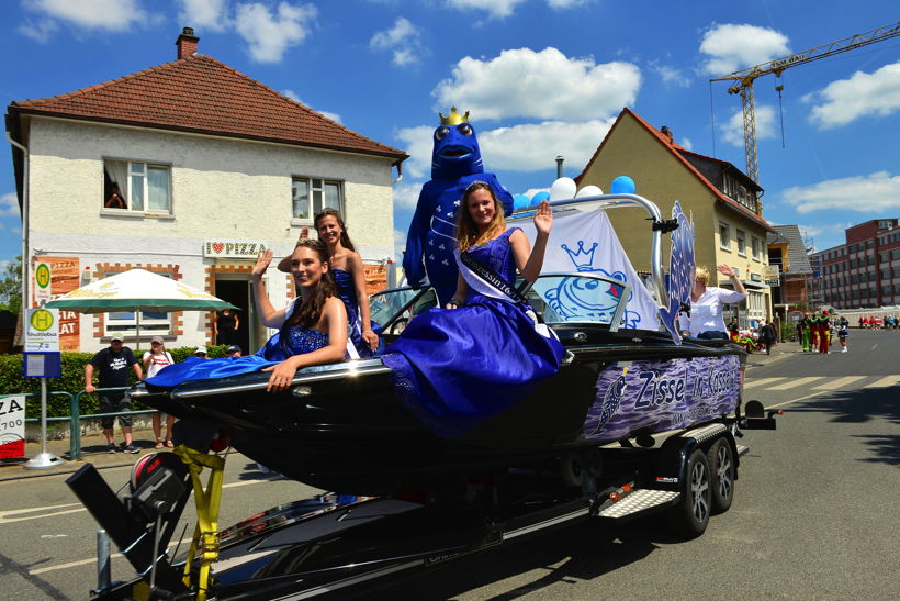 Großer Festzug 2017 beim Hessentag in Rüsselsheim