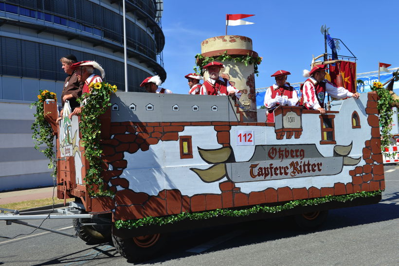 Großer Festzug 2017 beim Hessentag in Rüsselsheim