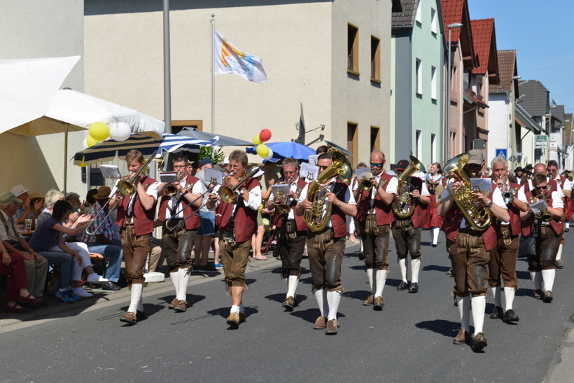 Großer Festzug 2017 beim Hessentag in Rüsselsheim