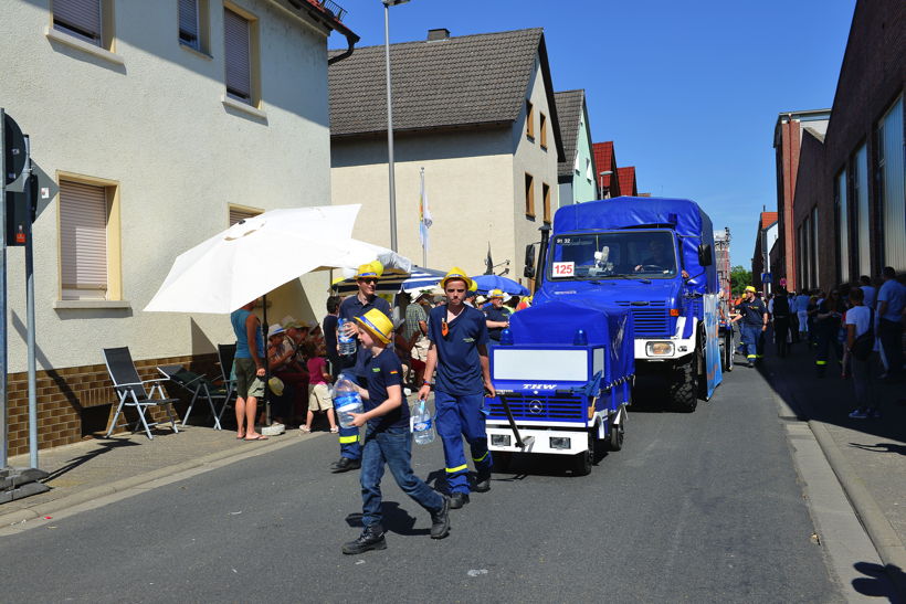 Großer Festzug 2017 beim Hessentag in Rüsselsheim