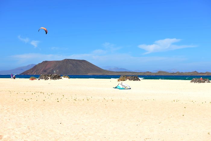 Fuerteventura 150 km Strandlandschaft Naturpark Corralejo das grösste Dünengebiet der Kanaren